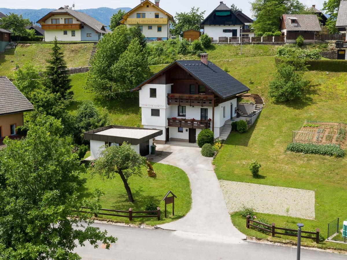 Alpinia Apartments Bled Bagian luar foto