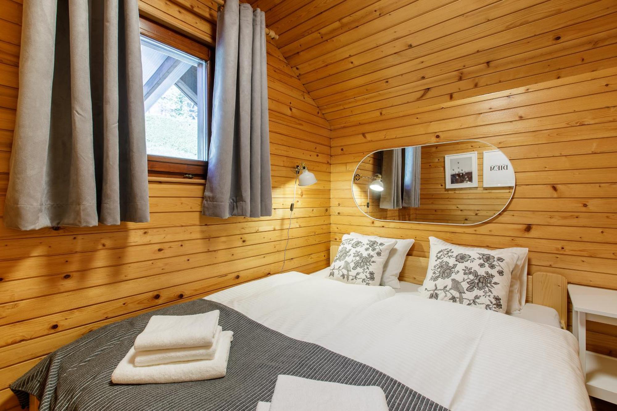 Alpinia Apartments Bled Bagian luar foto